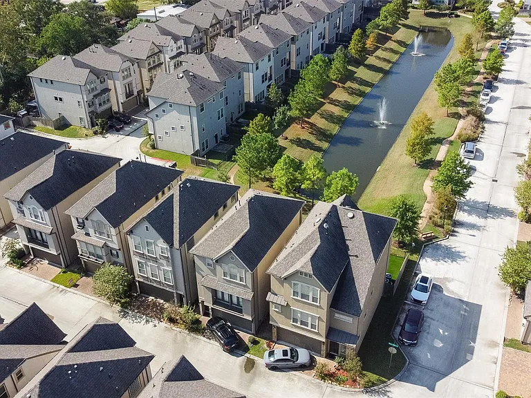 1517 Miles Oaks Pl — Photo 43