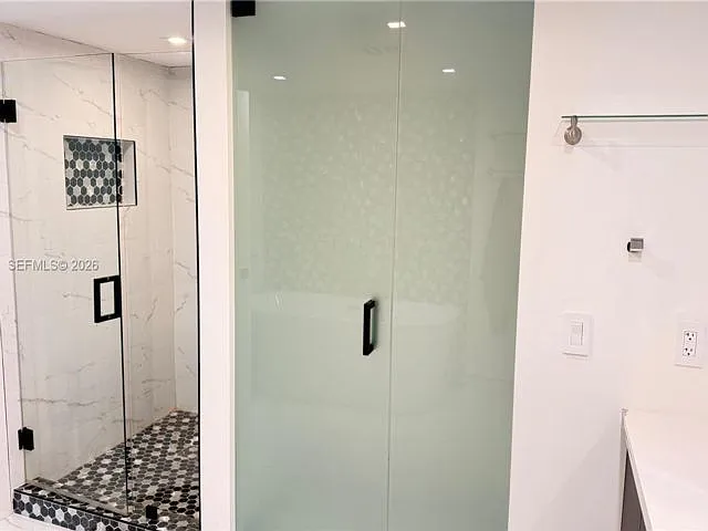 19707 Turnberry Way #18K — Photo 7