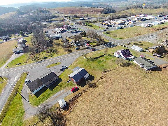 3rd image of 4778 E Lee Hwy