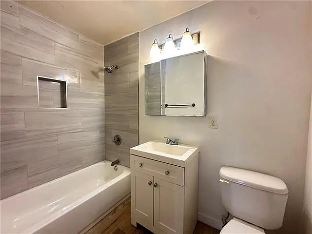 310 Huntlee Dr — Photo 8
