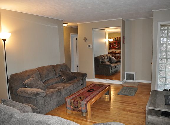 5th image of 808 Kenilworth Ave