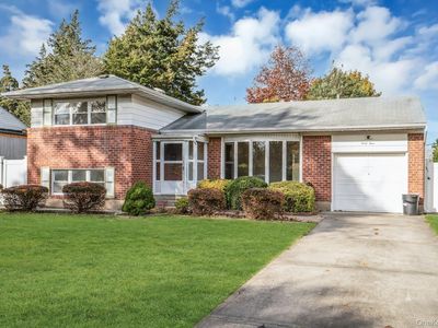 44 Delaware Avenue, Commack, NY, 11725