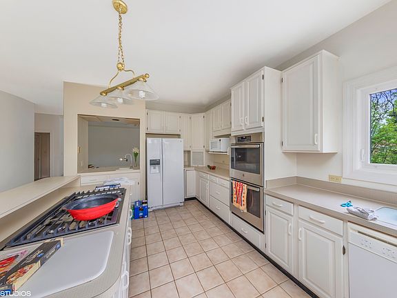 5th image of 347 E Shady Pines Ct