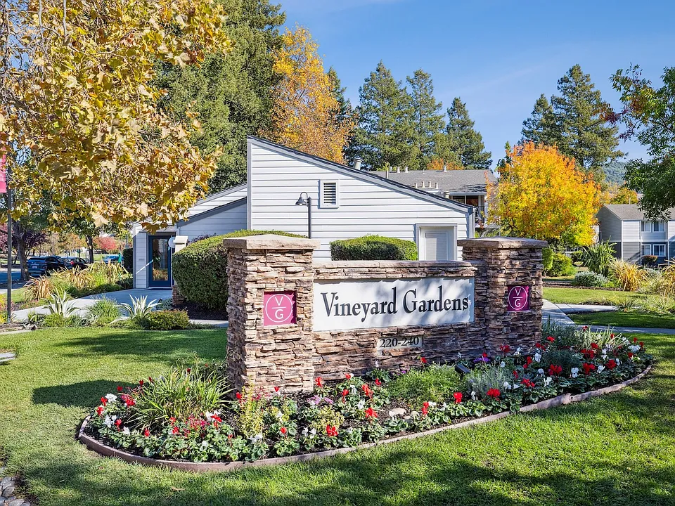 Vineyard Gardens
