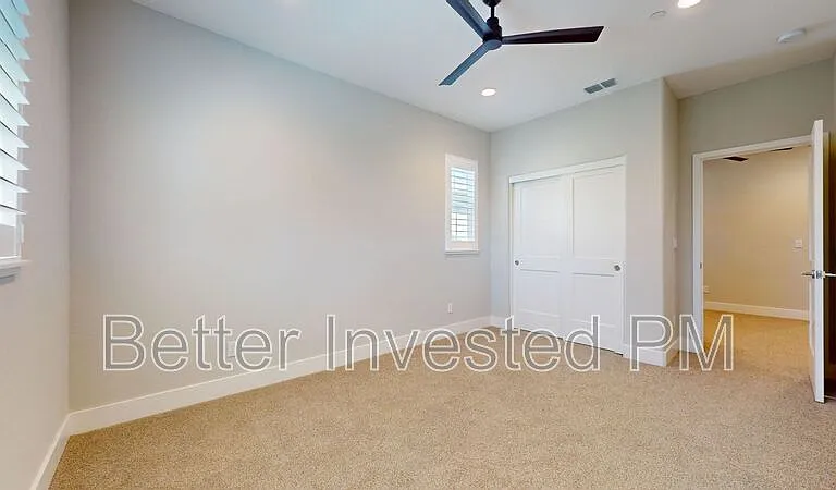 1437 Oak Cir — Photo 41