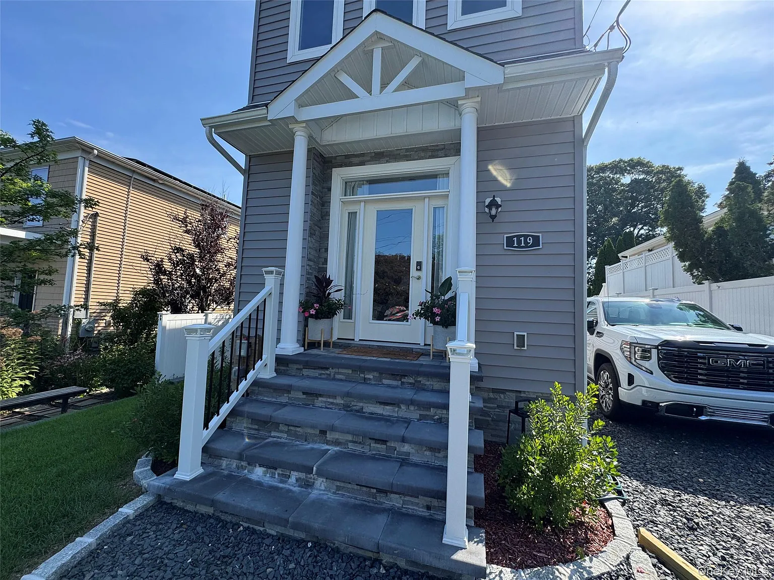 3 bed, 2.5 bath, $5,500 — Photo 3