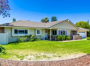 610 E Sunset Dr N, Redlands, CA 92373