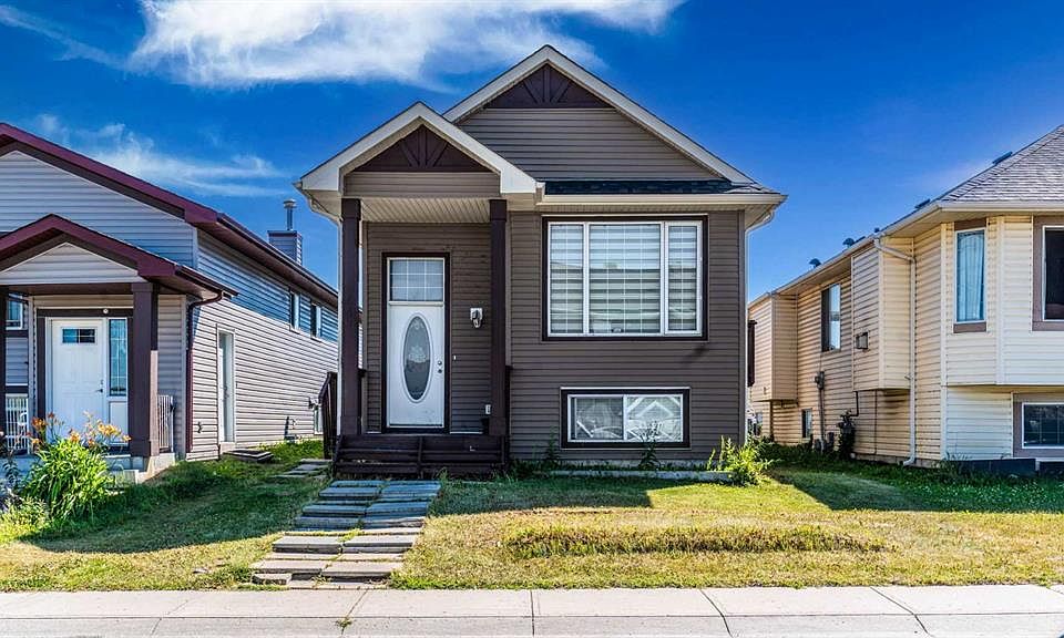 1st image of 247 N Taracove Estate Dr NE