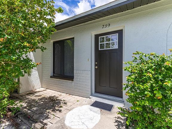 3rd image of 739 NE 7th Pl