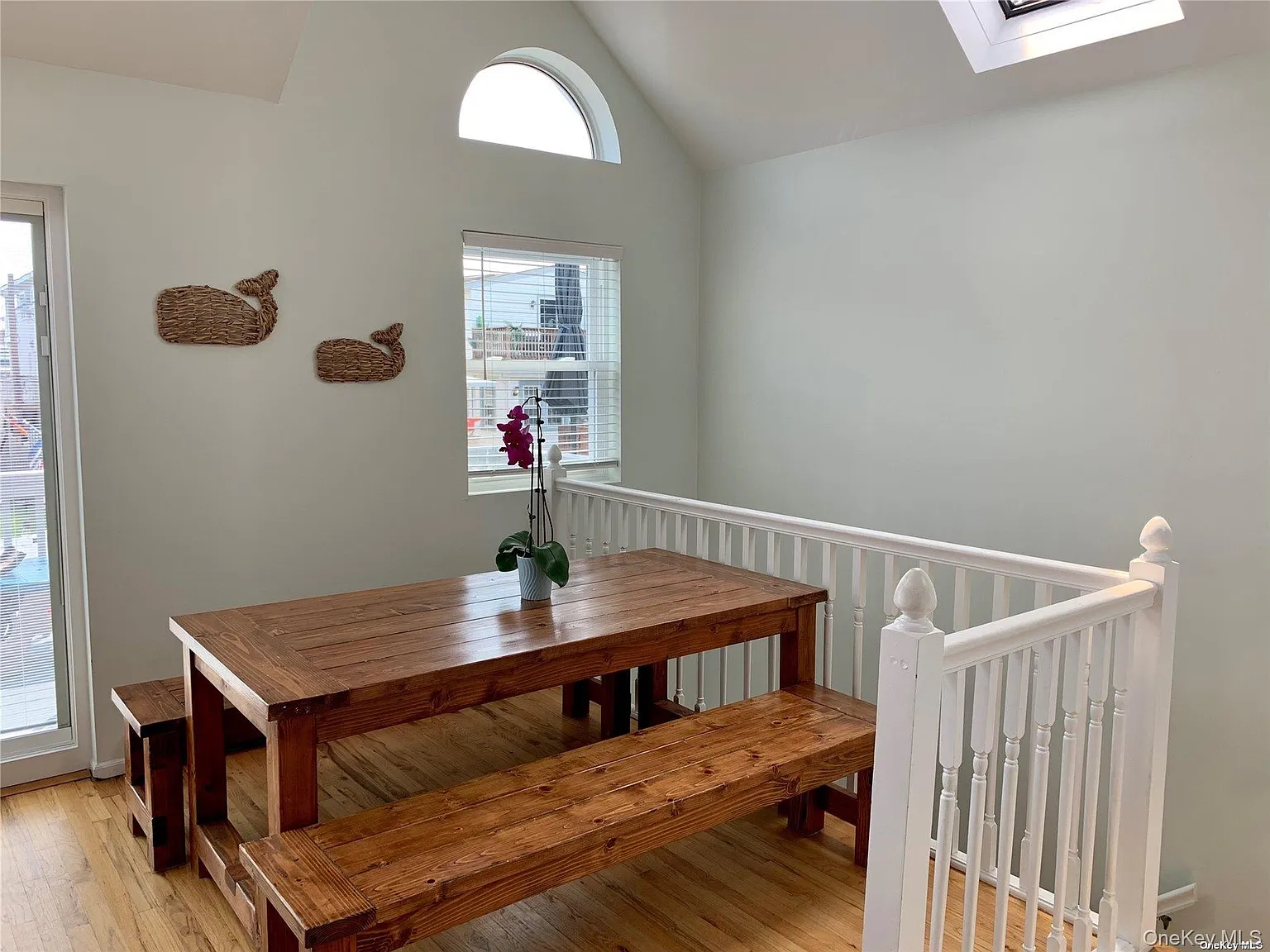 3 bed, 3.0 bath, 1800 sqft, $3,500 — Photo 4