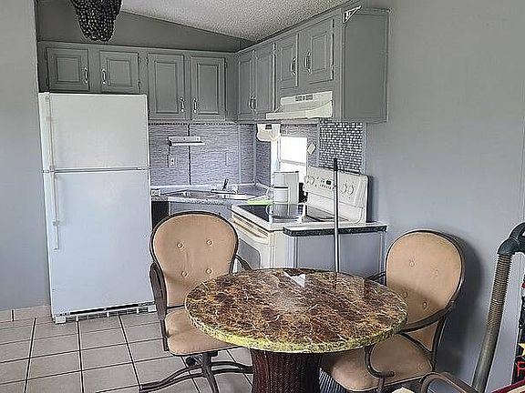 2nd image of 2450 S Ridgewood Ave Lot 9B