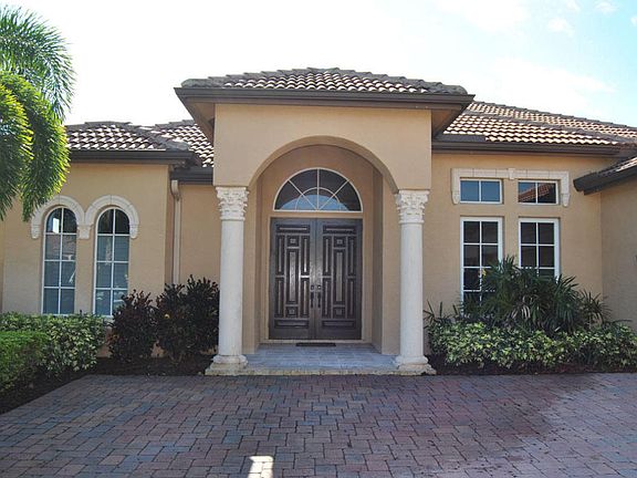 3rd image of 919 SW Grand Reserve Blvd