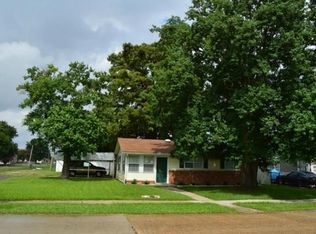 2501 Rose Dr, Gretna, LA 70053