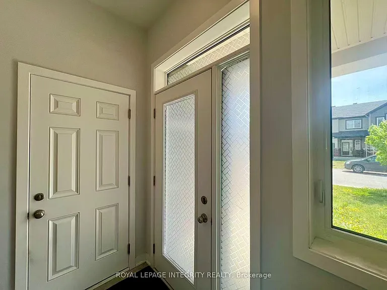 55 Kindred Row — Photo 4