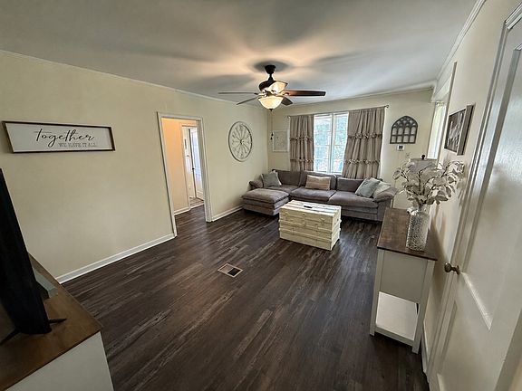 4th image of 803 Ridgeway Dr