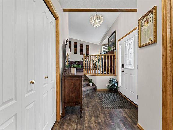 5th image of 28 E Turner Cir SE