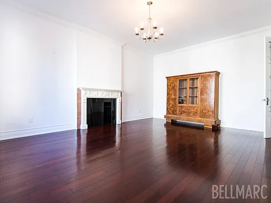 Rented by Bellmarc Realty | media 2