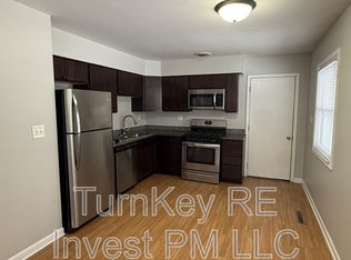 803 Dorman Dr, Streamwood, IL 60107