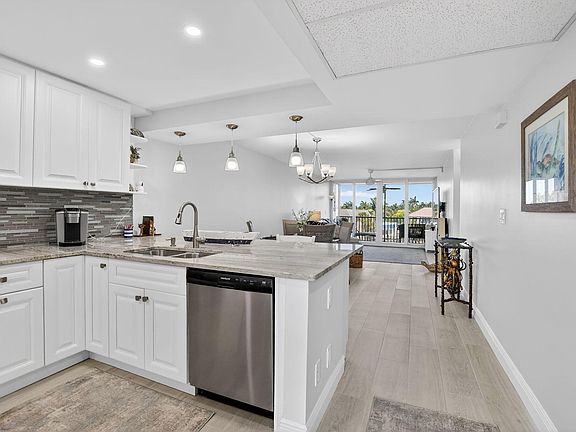 3rd image of 6 Royal Palm Way #409