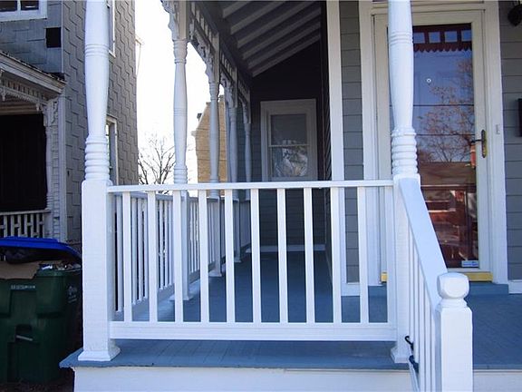 3rd image of 1802 Monteiro Ave