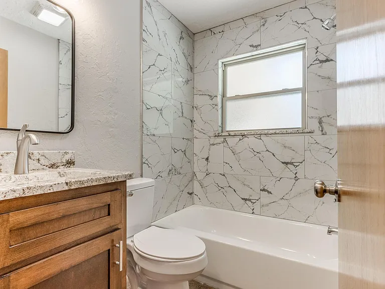 306 S Mercedes Dr — Photo 12