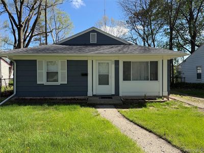 10111 Albany St, Oak Park, MI, 48237