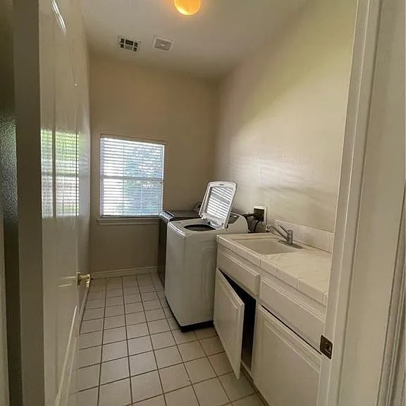 418 Danimere Ave — Photo 9
