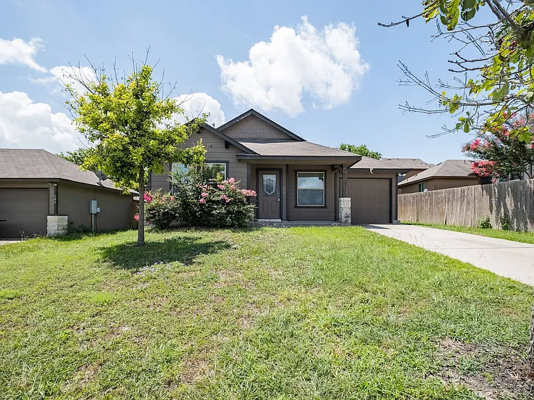 100 Azurite Dr — Photo 2
