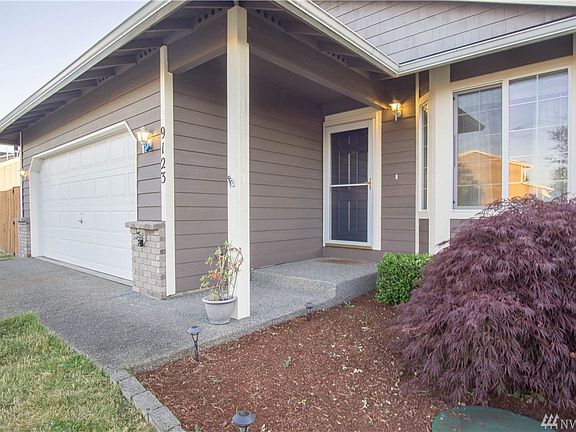 2nd image of 9123 Mountain Sunrise St SE