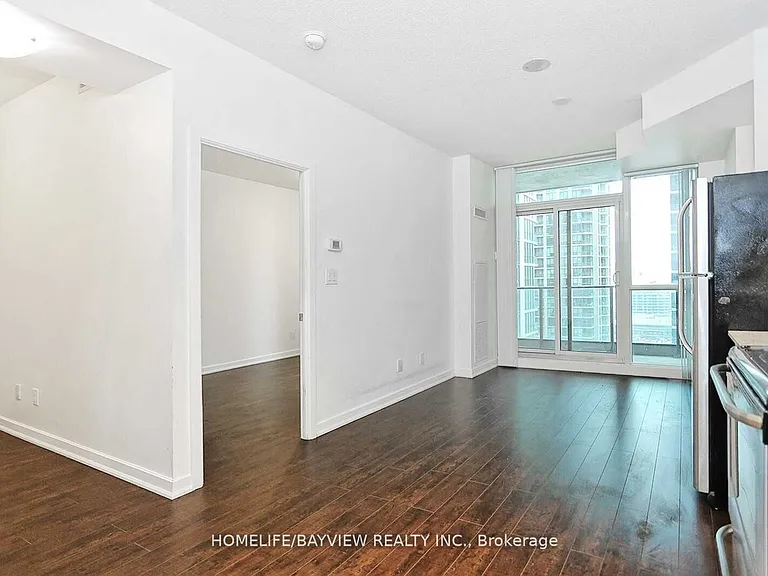 33 Bay St #1905 — Photo 11