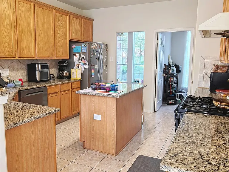 20915 Smokey Sage Dr — Photo 8