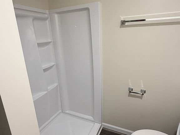 5th image of 551 N Lee Ave #1