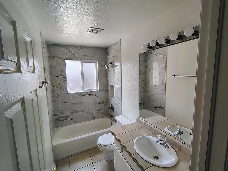 490 Sundown Dr — Photo 10