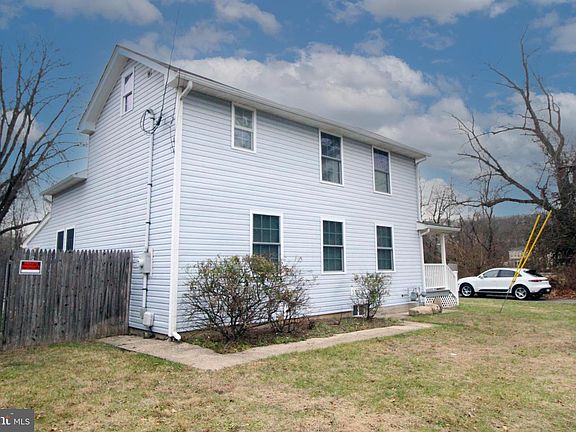 3rd image of 266 Bakers Basin Rd