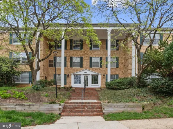 7661 Provincial Dr APT 209, McLean, VA 22102