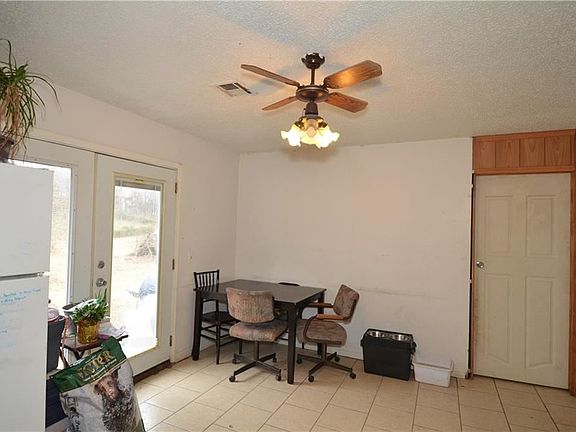 4th image of 21251 Oak Park Ln