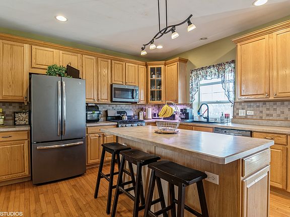5th image of 10715 Santa Fe Ct