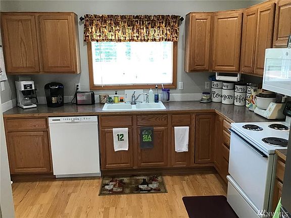 5th image of 18309 Bonney Lake Blvd E