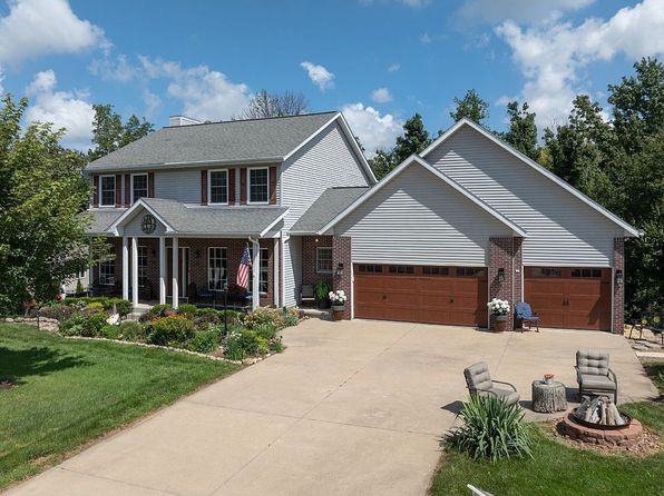 3010 Cedar Ridge Dr NE
