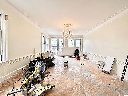 3rd image of 1715 E 17th St Floor 2