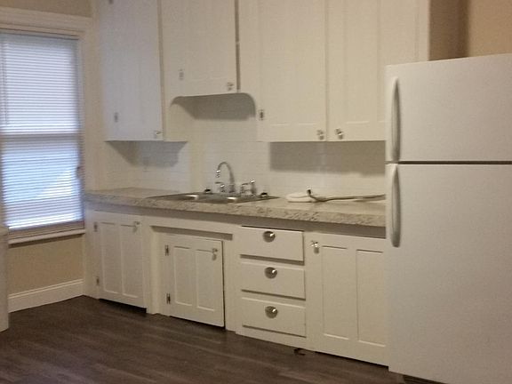 3rd image of 7 Brayton Ct #2
