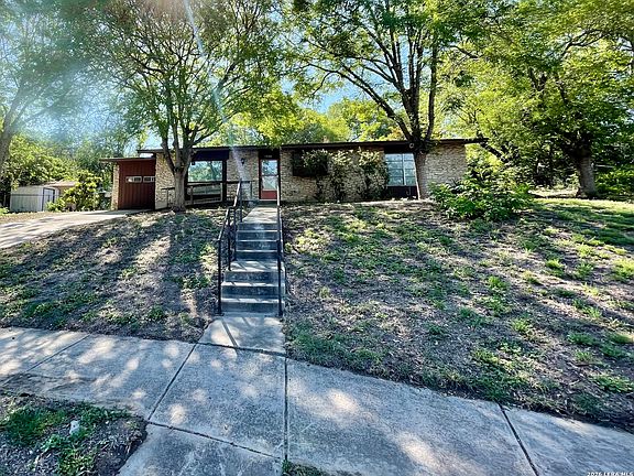 4th image of 7502 GLACIER LN