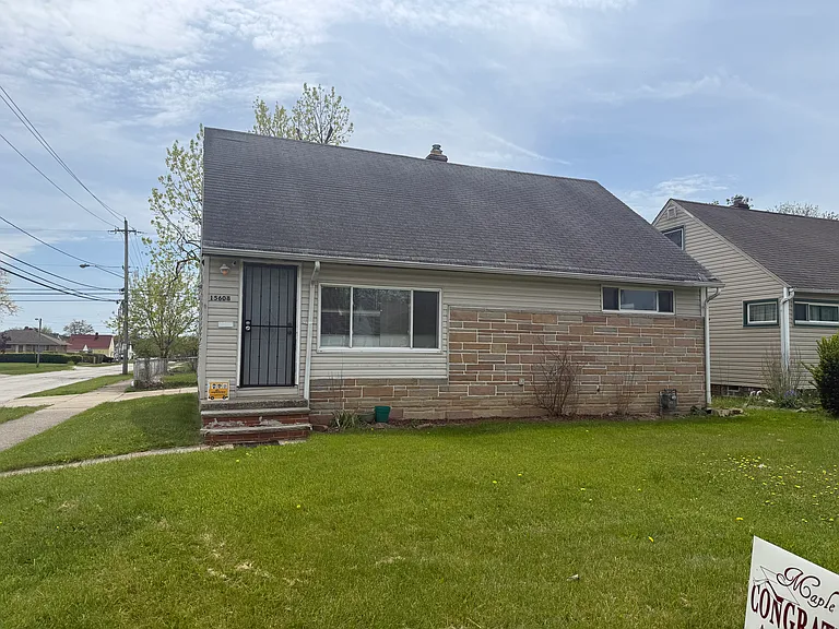15608 Walvern Blvd — Photo 2