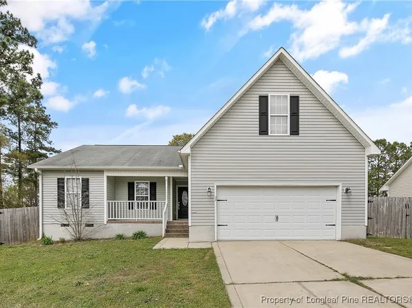 115 N Copper Creek Dr, Raeford, NC 28376