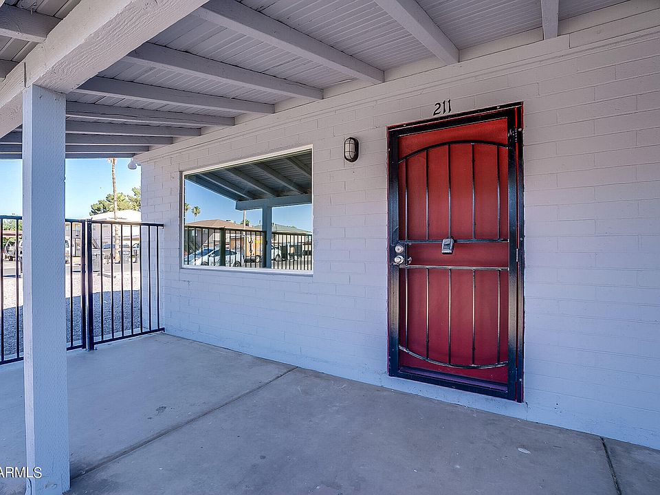 1st image of 215 S Doran #211