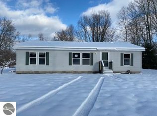 234 N Lake Station Ave, Harrison, MI 48625