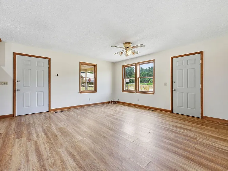 763 Tingen Rd — Photo 21