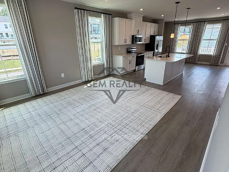 8700 Stevenson Ln — Photo 43