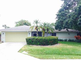 1700 Forest Lakes Blvd, Naples, FL 34105