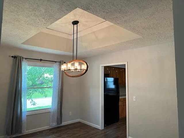 3859 S Hillcrest Ave — Photo 7